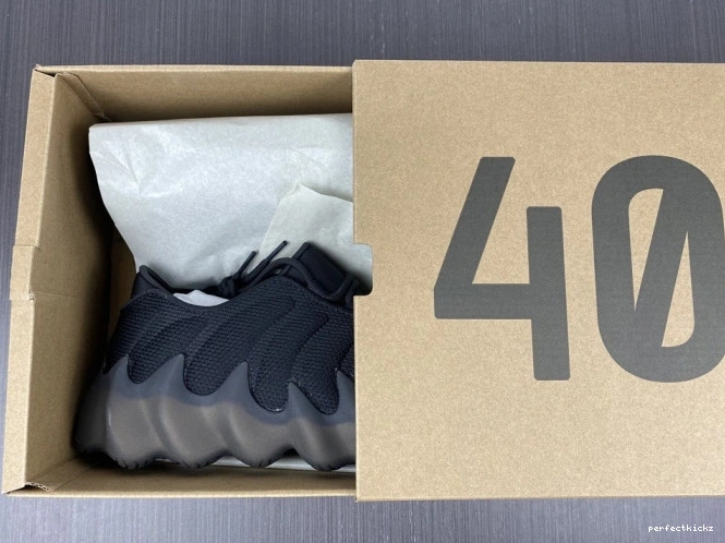 400 ADIDAS YEEZY H68032 0812